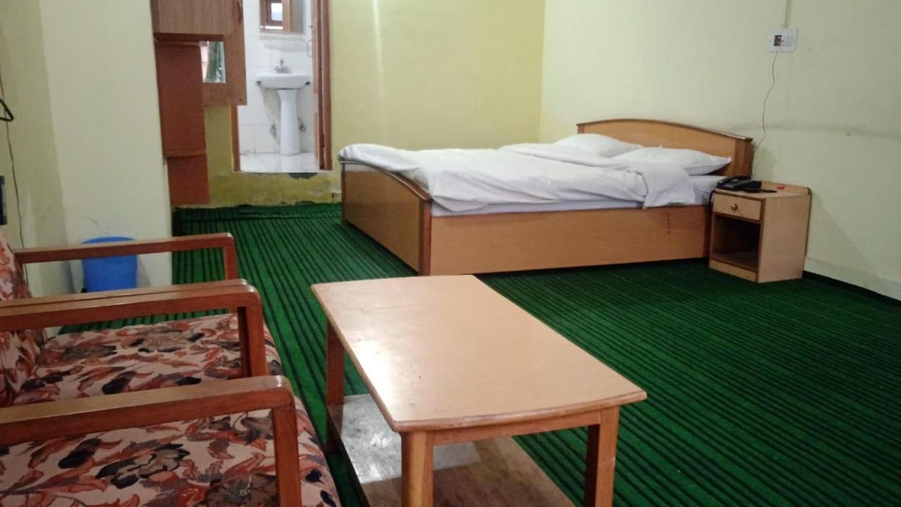 Hotel Senorita Σριναγκάρ Εξωτερικό φωτογραφία